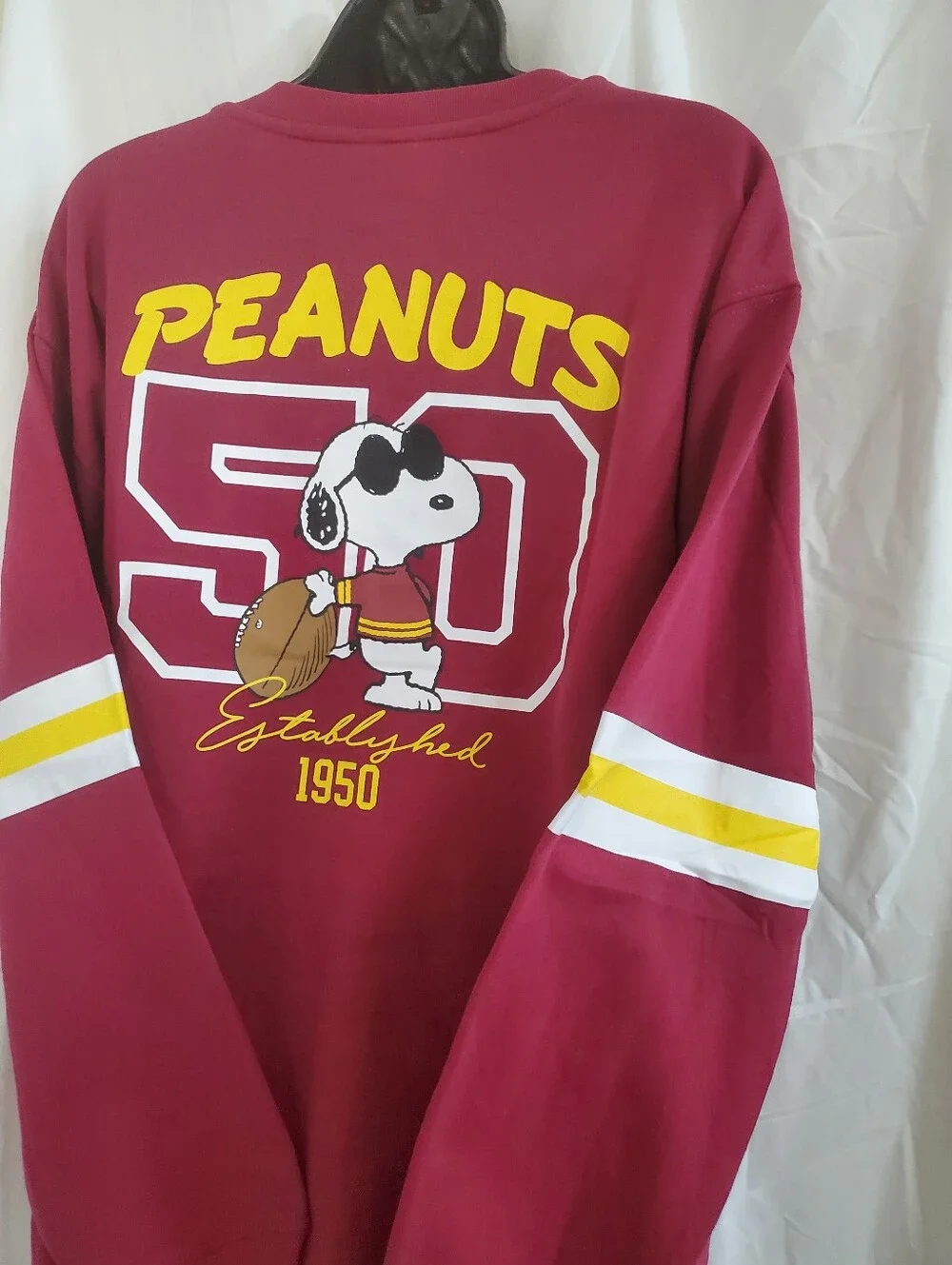 Peanuts Snoopy & Woodstock  established 1950 #50 dark red sweatshirt size L NEW